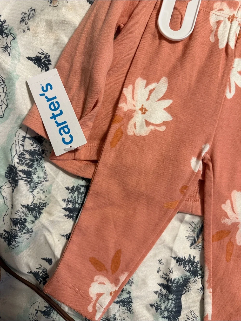 Carter's NEW Floral 3-Piece Baby Outfit 9Month Onesie, pants and top